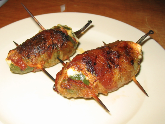 chorizo stuffed bacon wrapped jalapeno poppers